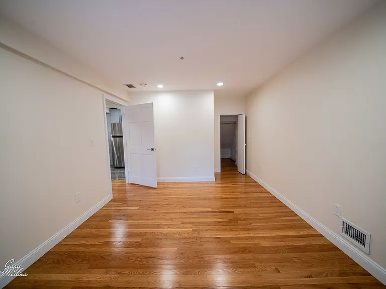 1801 Beacon St #2 — Photo 38