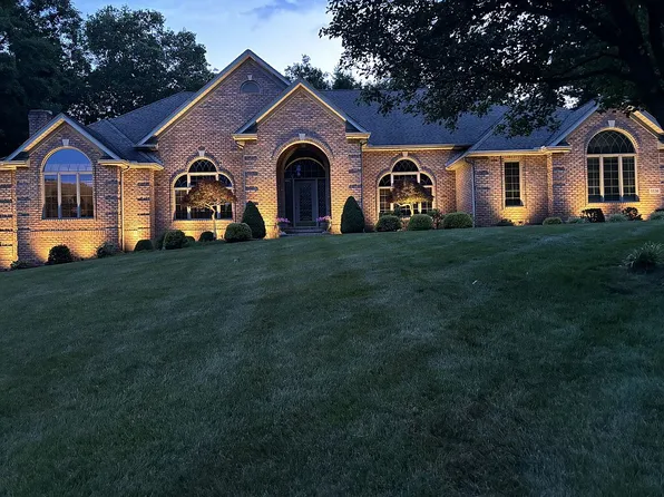 5536 Deer Pines Dr, Clinton, OH 44216
