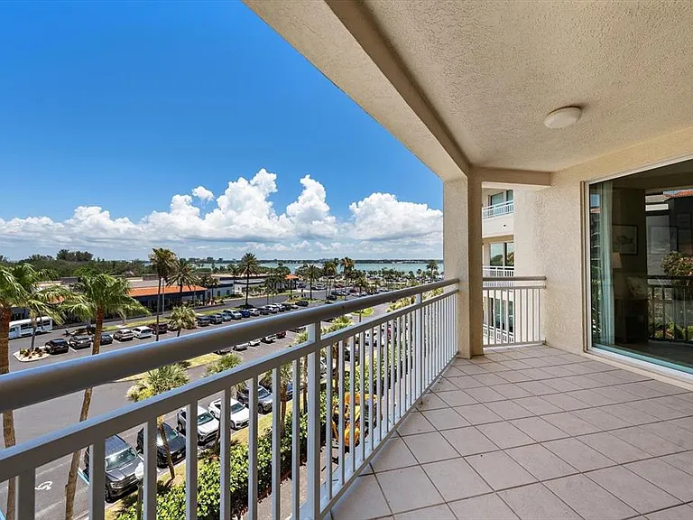 1170 Gulf Blvd #404 — Photo 34