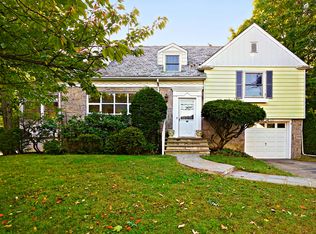 110 Ridge St, Eastchester, NY 10709