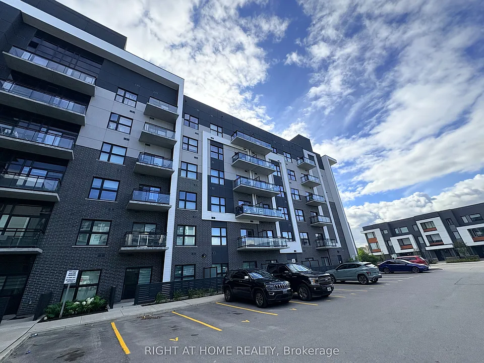 102 Grovewood Cmn #527