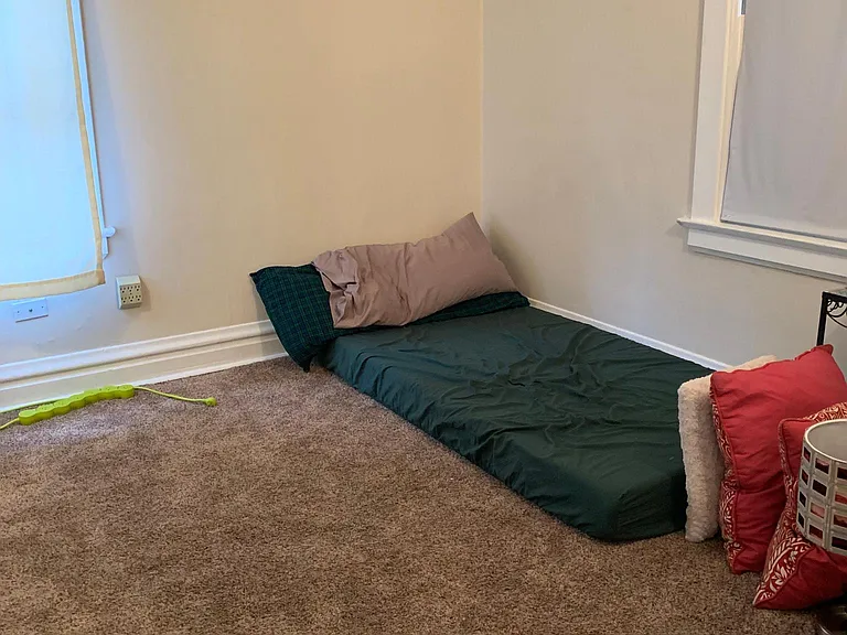 Back BR, new carpeting
