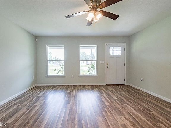 2nd image of 2821 Eaton Ave