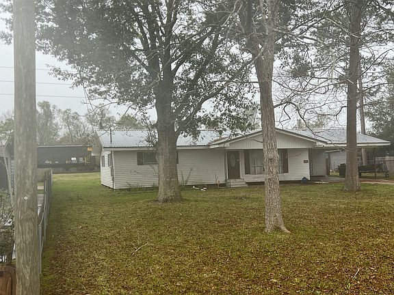 3rd image of 806 Texaco St