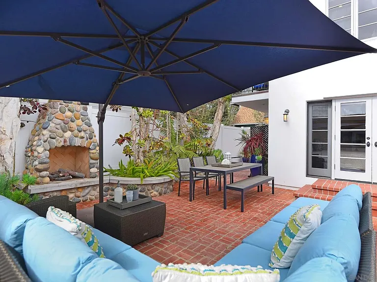 438 Sea Ln — Photo 20