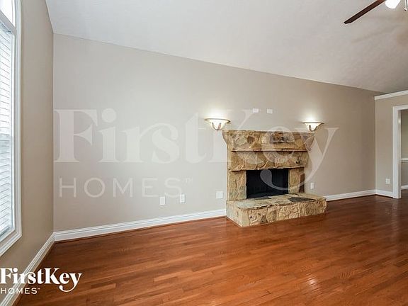 3rd image of 1229 Winsley Ct SW