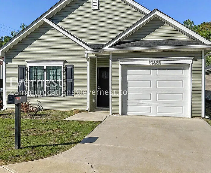 10828 Mount Holly Rd — Photo 1