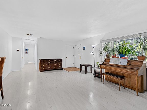 5th image of 11075 Orchard Hill Dr