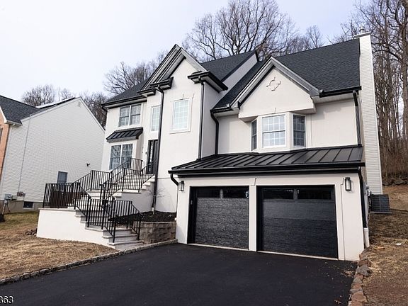 2nd image of 13 Sycamore Way