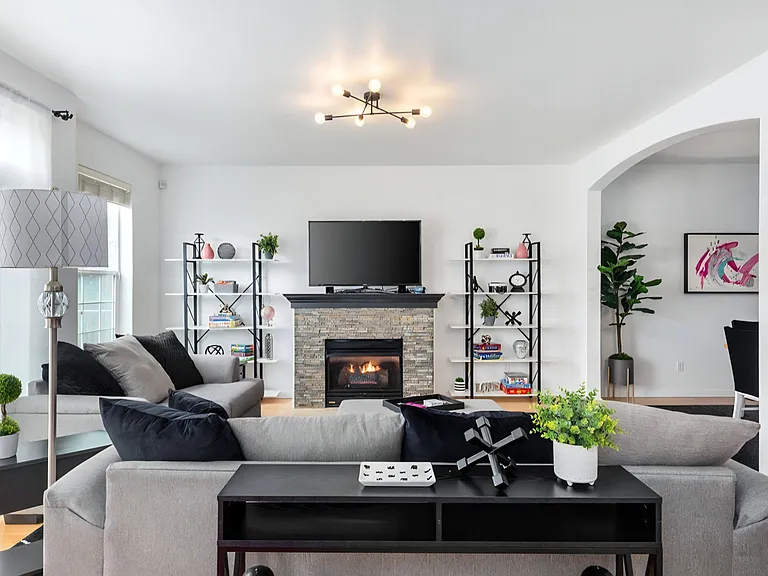 14324 SE Oregon Trail Dr — Photo 2