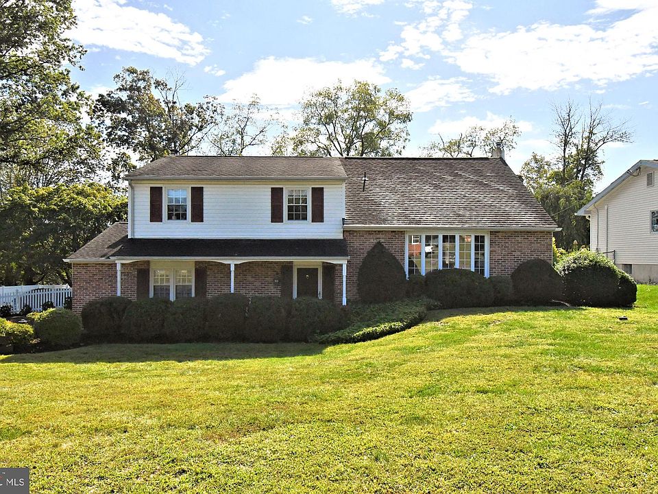 1st image of 665 Whirlaway Dr