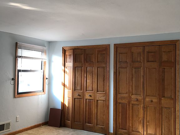 3rd image of 29 Bowdoin St