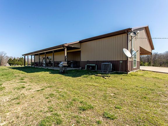 3rd image of 157 Alma Dr