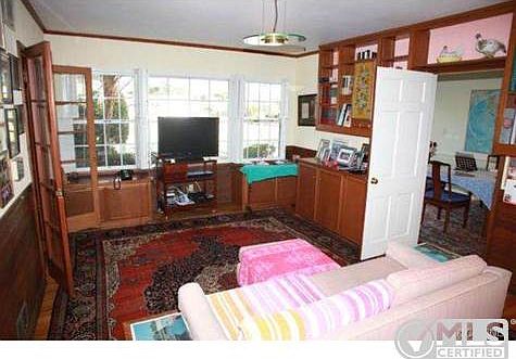 5th image of 10501 Kling St