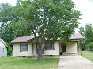 208 E Beech St, Bertrand, MO 63823