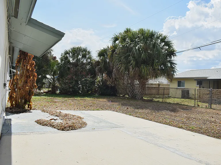1413 Floyd Dr — Photo 13