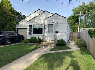 7421 27th Ave, Kenosha, WI 53143