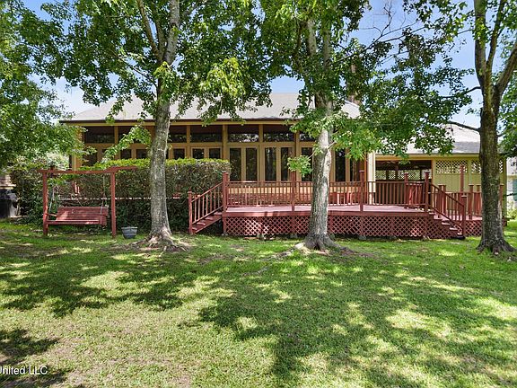 4th image of 687 Oahu St