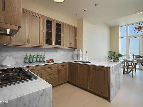 4th image of 30 Park Pl APT Ph77b