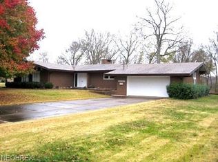 1931 Gandee Ct, Belpre, OH 45714