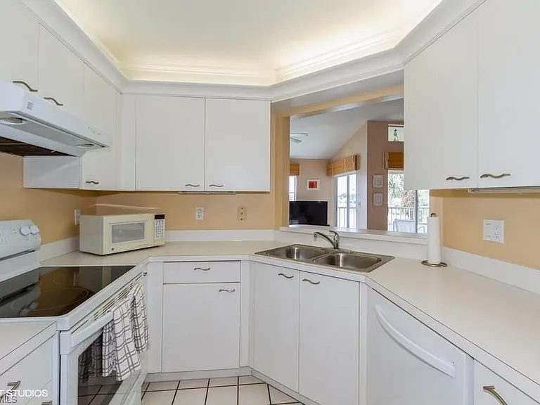 2885 Citrus Lake Dr #N-305 — Photo 10