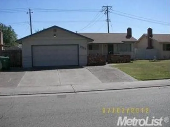 7023 Villa Dr, Stockton, CA 95207