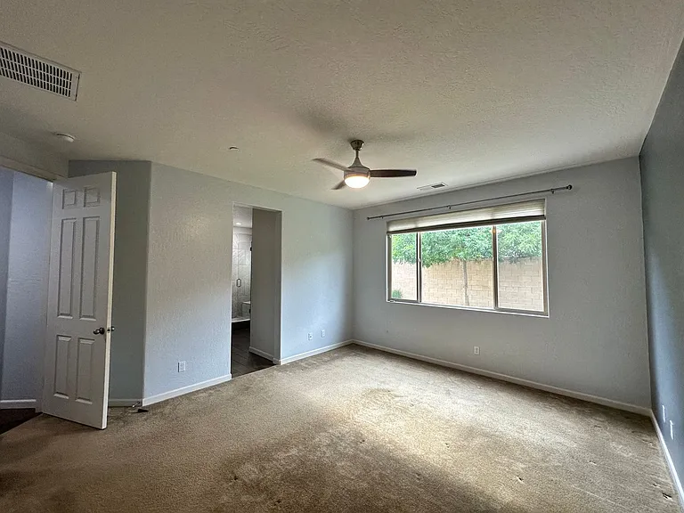 1725 N Silvervale St — Photo 16