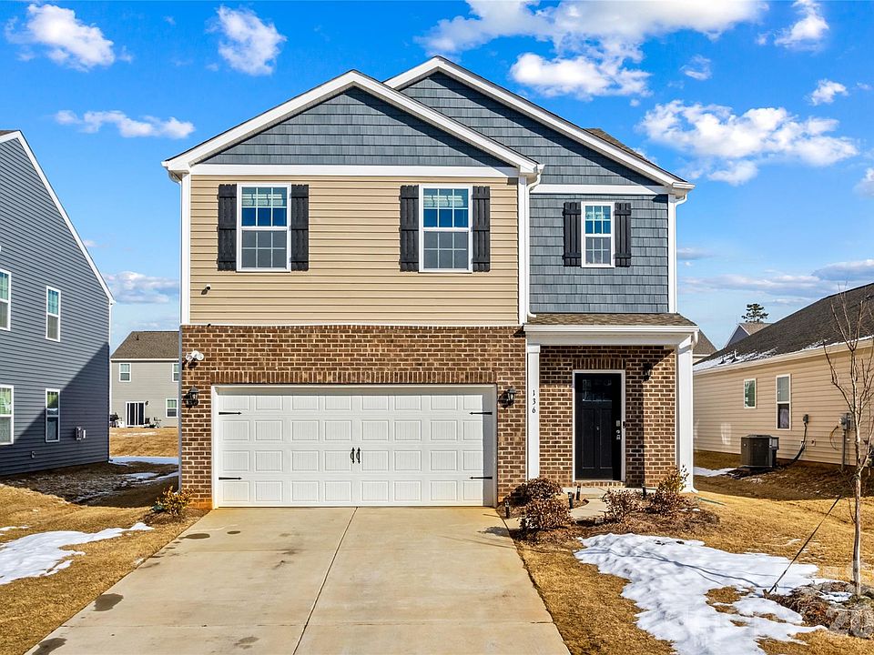 1st image of 136 Sycamore Springs Dr