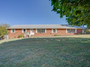 1135 Oddfellows Rd, Vinton, VA 24179