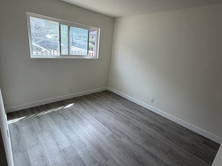 112 E Center St #112 — Photo 8