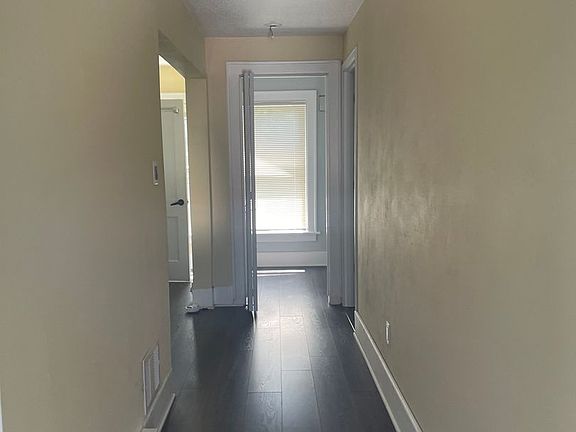 5th image of 1427 31st St #B