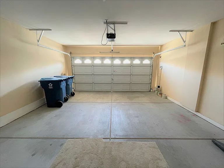 10595 Salmon Leap St — Photo 5