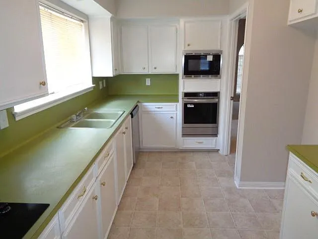 12607 Big Stone Dr — Photo 11