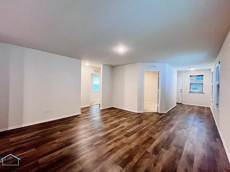 6318 Sycamore Run — Photo 5