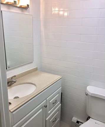 5th image of 128 Beach 128th St #1