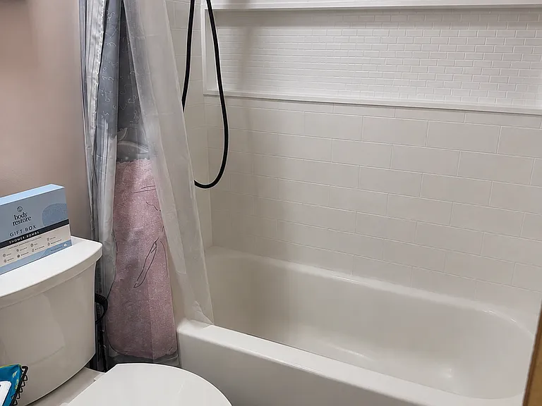 2444 Oak Tree Ln — Photo 23