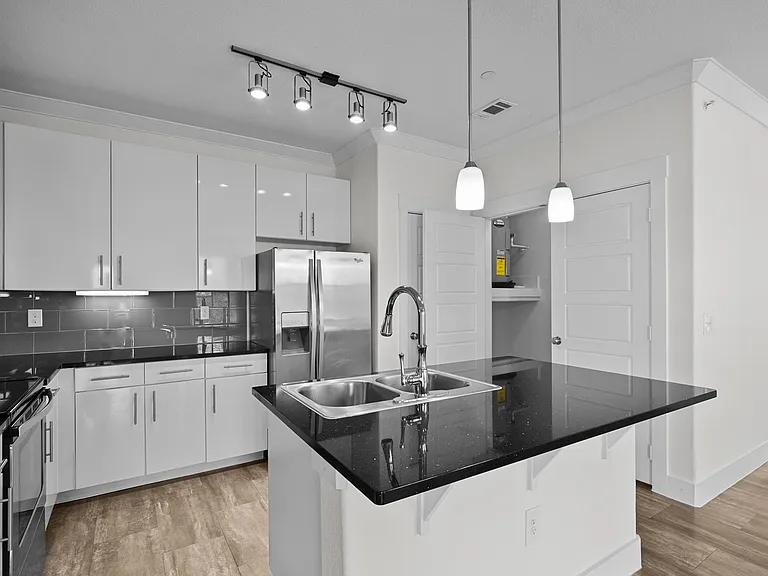 Floor Plan 6 Granite Countertops | Conroe Apartments | The Towers Woodland Floor Plan 6 Granite Countertops | Conroe Apartments | The Towers Woodland