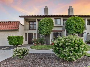 201 Espanas Gln, Escondido, CA 92026