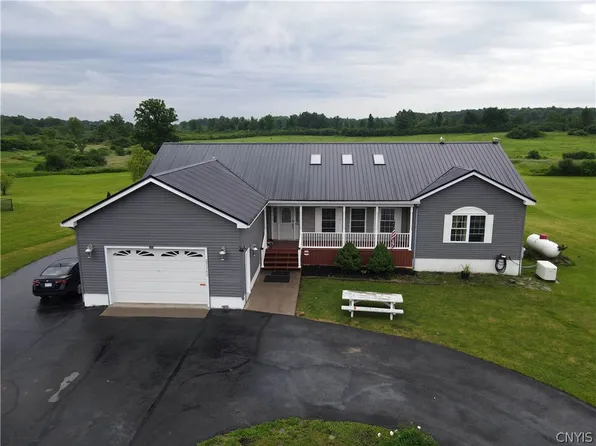 22362 Knowlesville Rd, Watertown, NY 13601