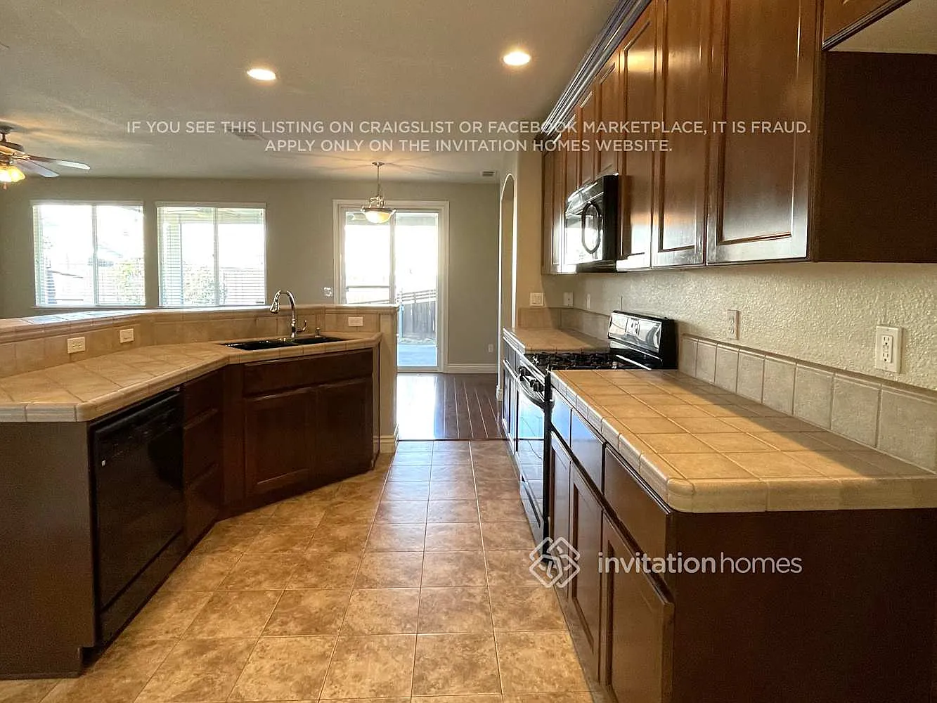 465 Elmwood Ct Roseville, CA 95678 — Photo 4