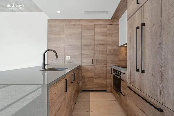 Rented by Sotheby's International Realty | media 14