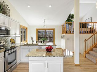 13604 Judicial Rd, Burnsville, MN 55337