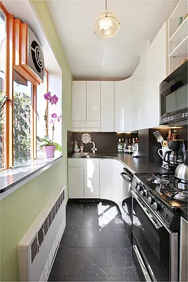 Sold by Sheridan Advisors | media 24