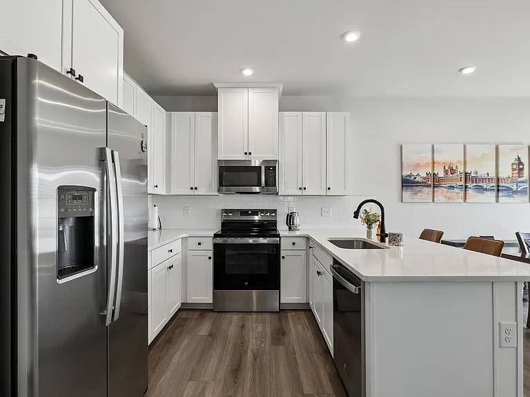 1021 Clendening Dr — Photo 9