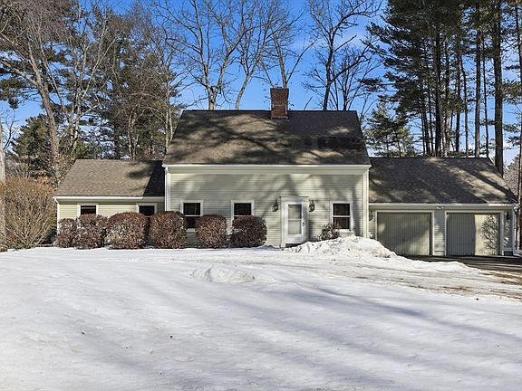 2nd image of 8 Aloha Dr