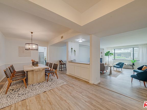 4th image of 1506 S Bentley Ave APT 202