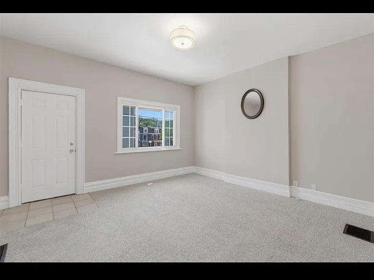 3914 Clement Way — Photo 3
