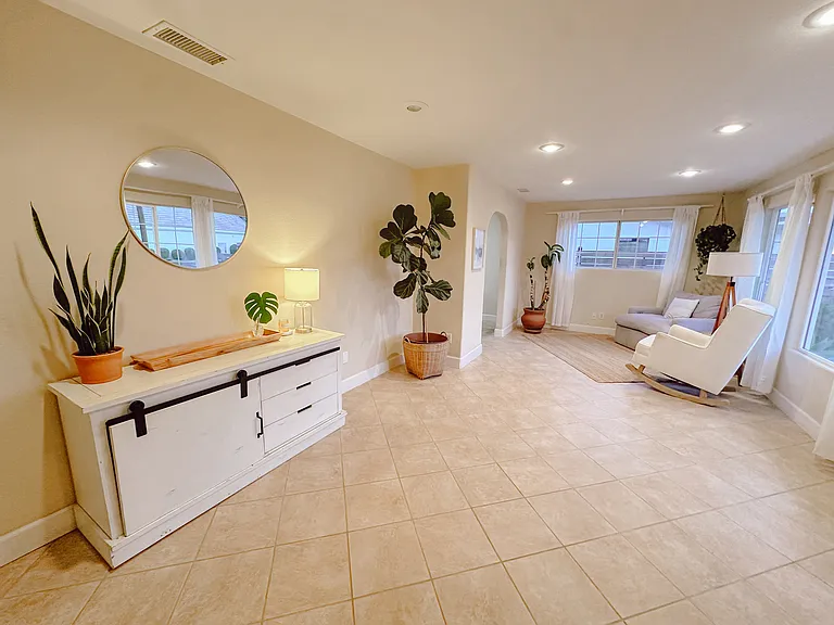 3346 Mount Acadia Blvd — Photo 8