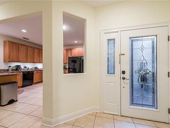 2nd image of 6826 Sorrento St #1