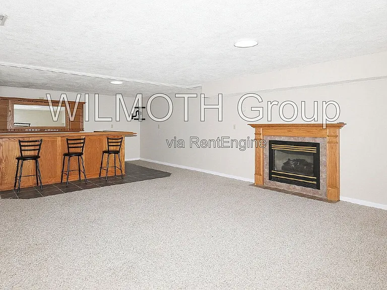9224 Oak Knoll Ln — Photo 18